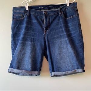 Old Navy Curvy Shorts size 16